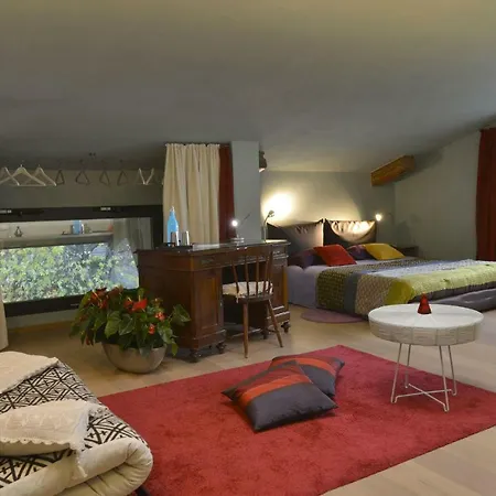 Casa Lo Bed & Breakfast